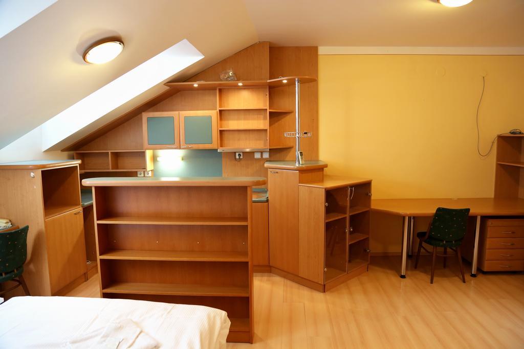Apartments Kroměříž Chambre photo